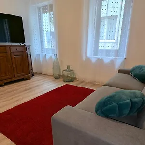 Appartamento Spazioso E Completo Con 3 Camere, Doppi Servizi, Fino A 8 Posti Letto